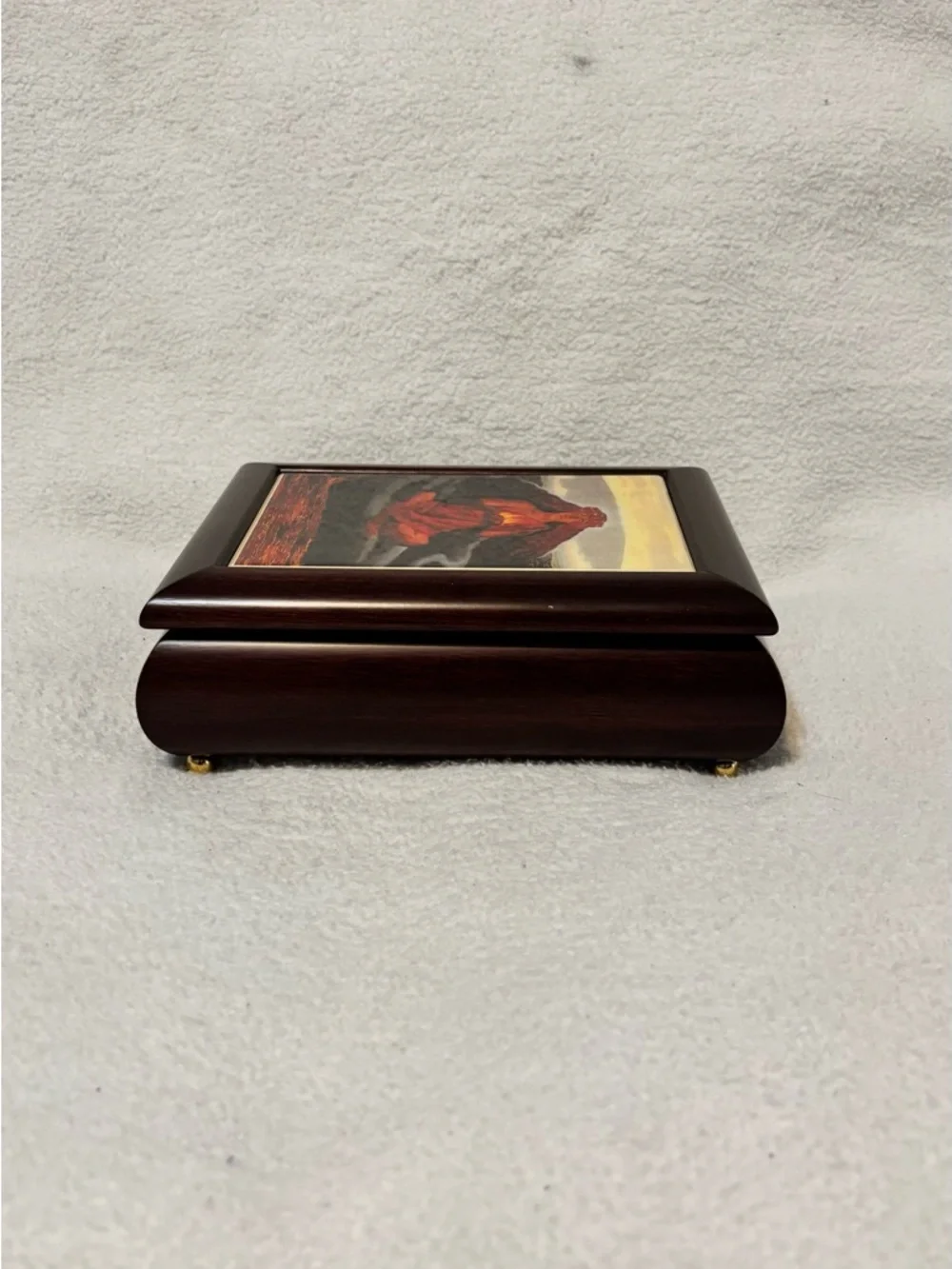 Vintage Mahogany Wooden Music Box Jewely Classic/Elegant with Golden stand